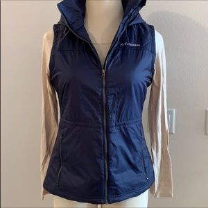 Columbia Cedar Express hooded vest